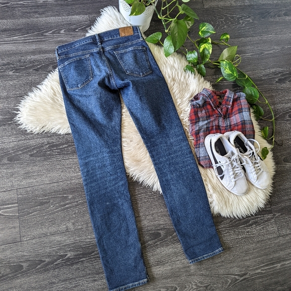 J.CREW - 28 x 32 484 Slim-fit stretch jean in one-year wash. - Picture 9 of 13